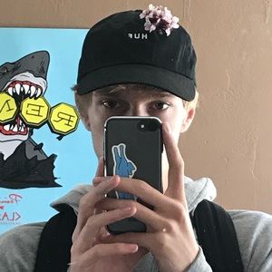 Meet your Posher, Dylan